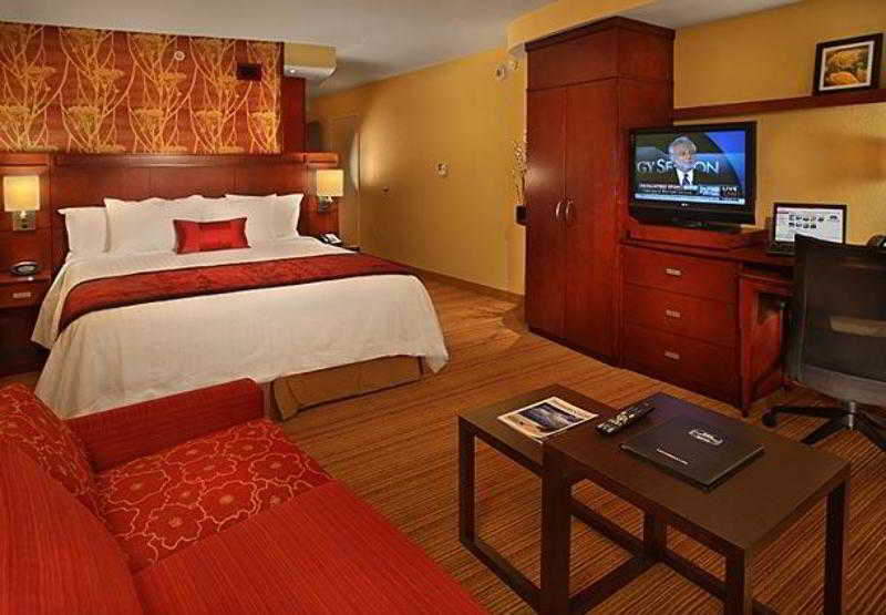 Courtyard By Marriott Stuart Hotel Ngoại thất bức ảnh
